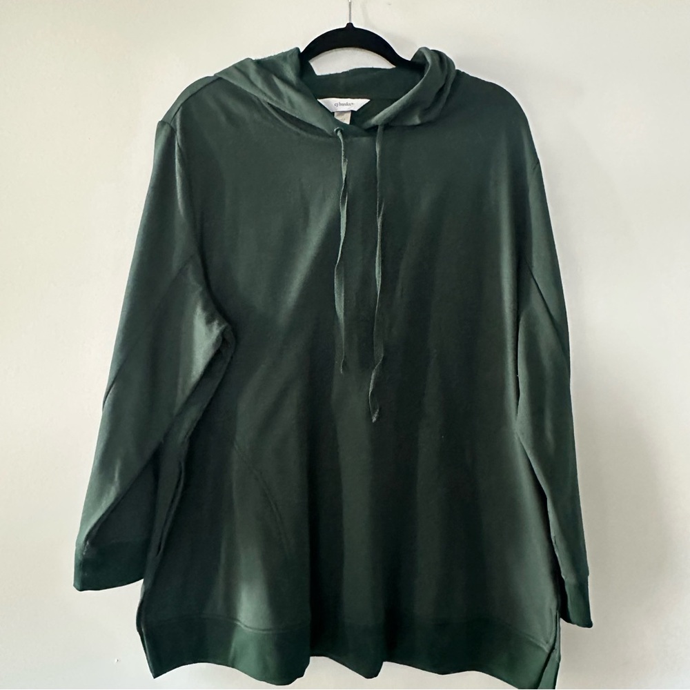 CJ Banks Hooded Sweatshirt
Size 2X